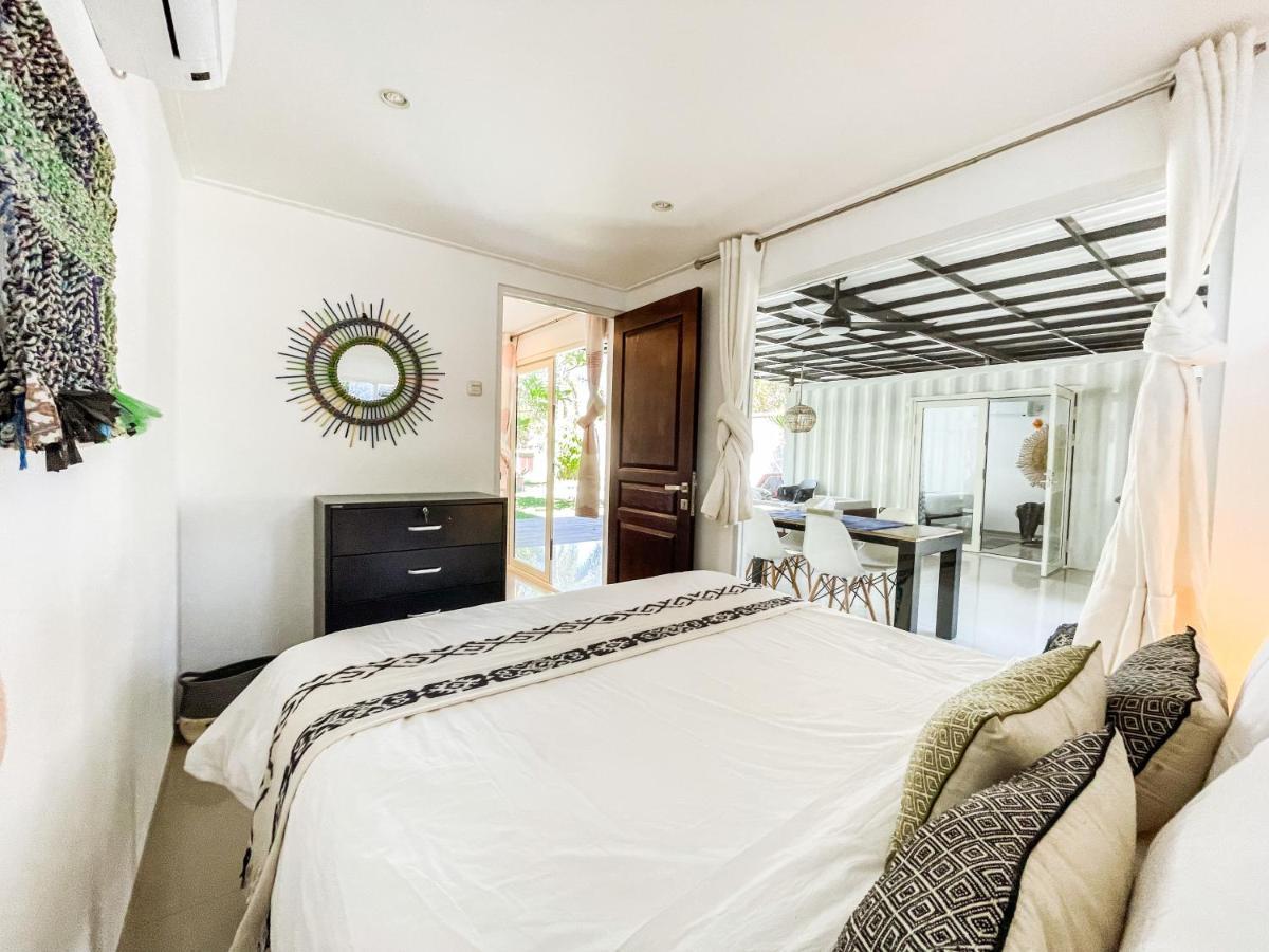 סלונג בלנאק Villa Kotak Surfers Escape Reopening Rates Apply Now מראה חיצוני תמונה