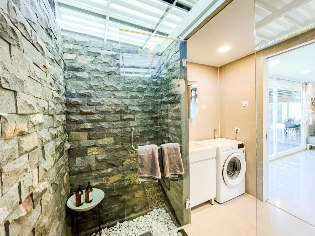 סלונג בלנאק Villa Kotak Surfers Escape Reopening Rates Apply Now מראה חיצוני תמונה