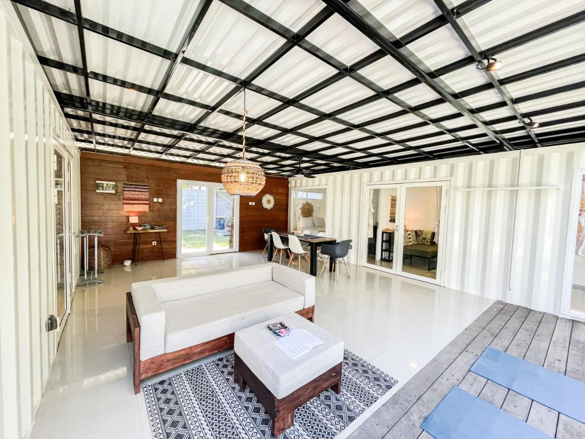 סלונג בלנאק Villa Kotak Surfers Escape Reopening Rates Apply Now מראה חיצוני תמונה